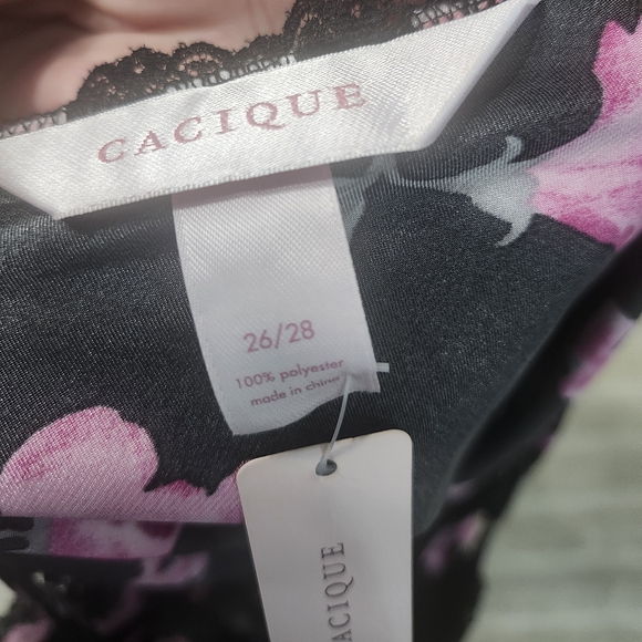 Cacique Floral Lace Trim Chemise Black Pink NWT Size 26/28 - Picture 3 of 5